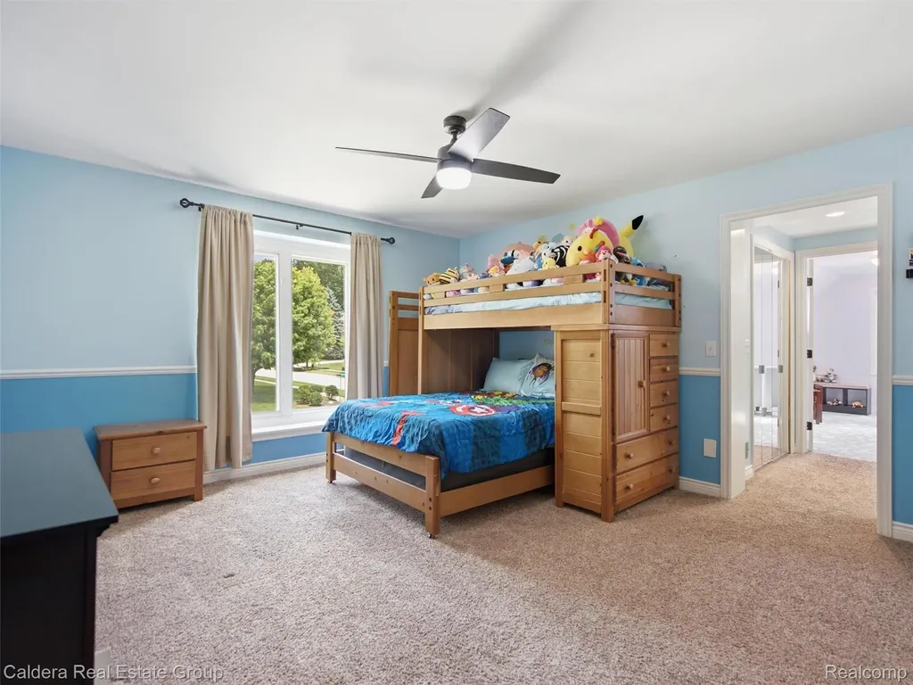 56015 Parkview Drive Shelby Charter Township MI 48316