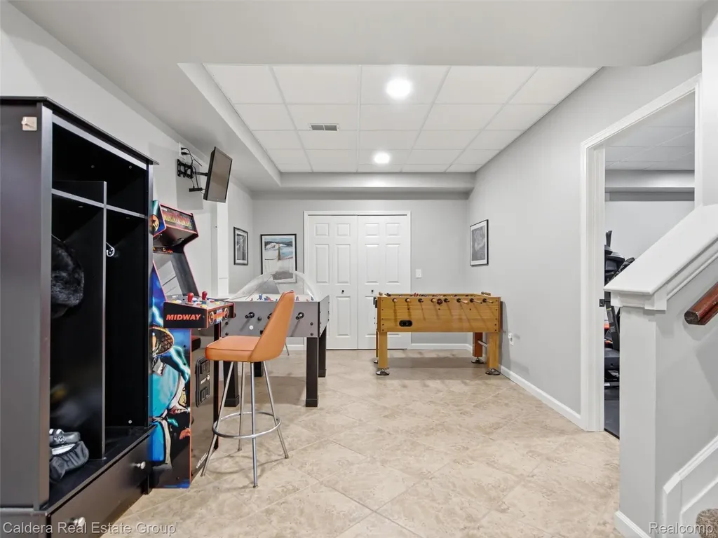 56015 Parkview Drive Shelby Charter Township MI 48316