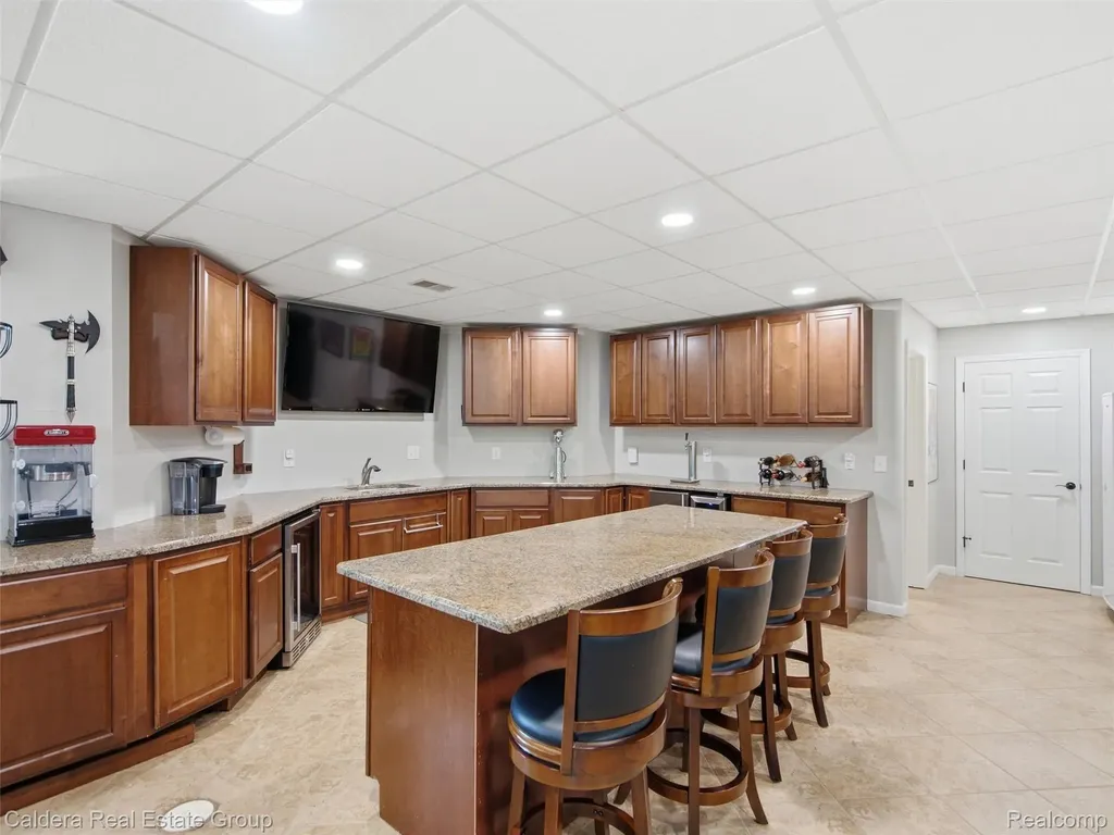 56015 Parkview Drive Shelby Charter Township MI 48316