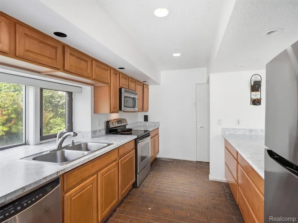 4554 Mystic Hills Circle Brighton Township MI 48380
