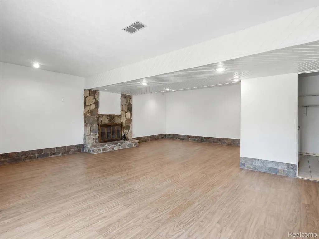 4554 Mystic Hills Circle Brighton Township MI 48380
