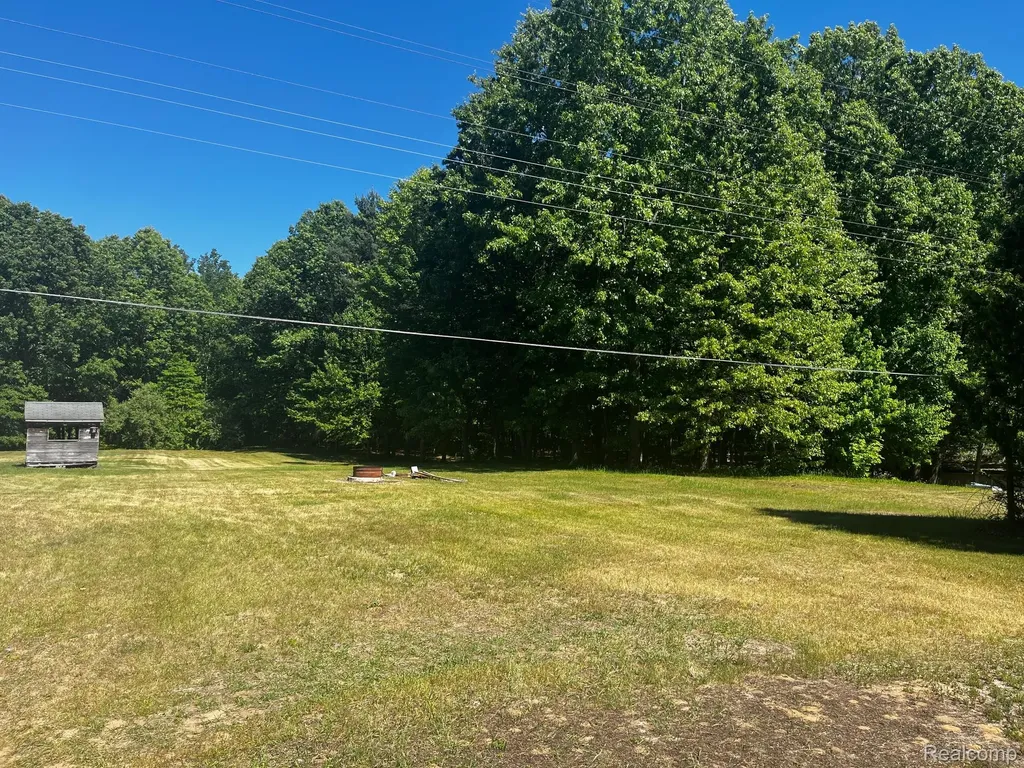 3594 N Lapeer Road Mayfield Township MI 48446