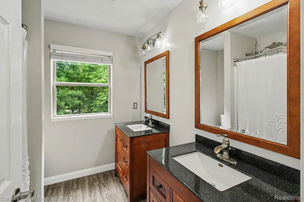 332 Triangle Lake Road Marion Township MI 48843