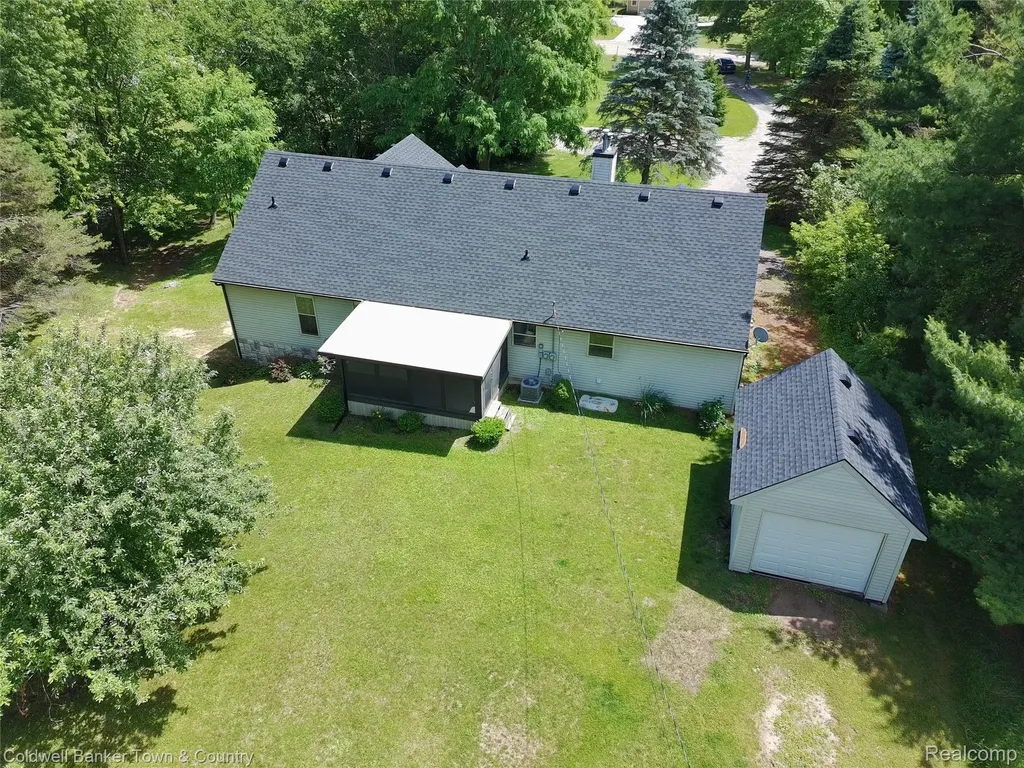 332 Triangle Lake Road Marion Township MI 48843