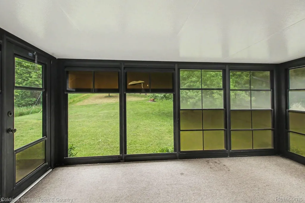 332 Triangle Lake Road Marion Township MI 48843