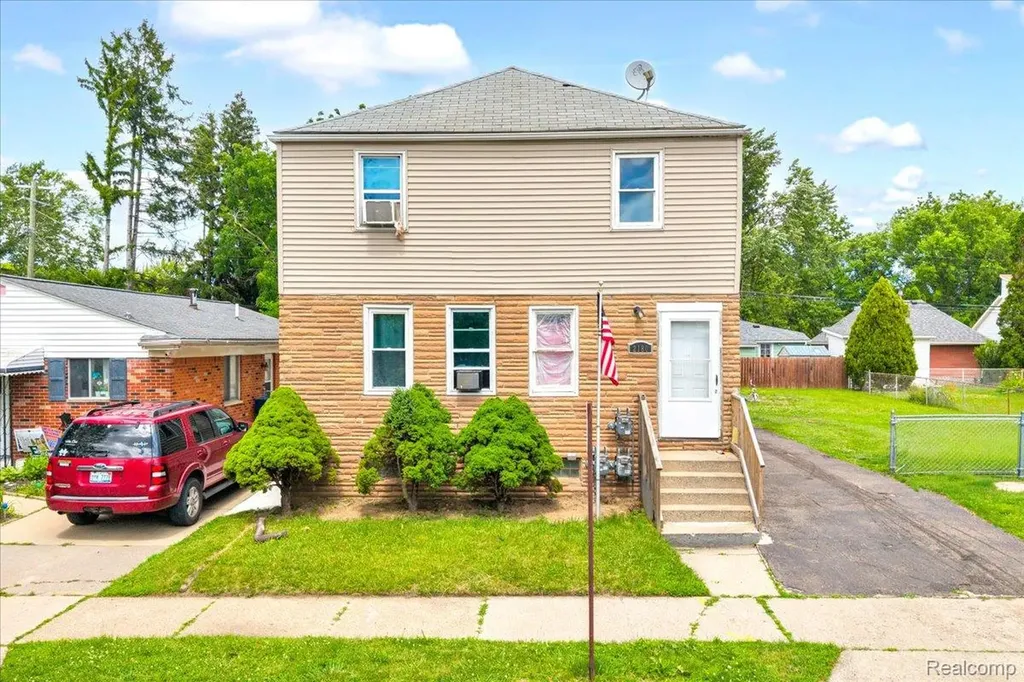 2180 Olive Avenue Lincoln Park City MI 48146