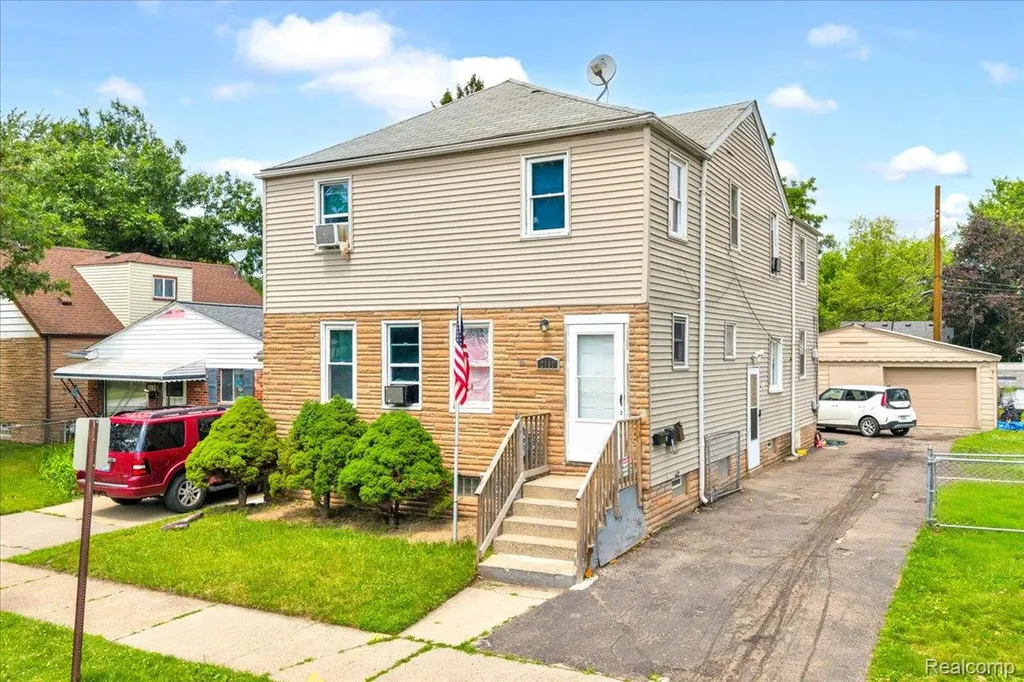 2180 Olive Avenue Lincoln Park City MI 48146