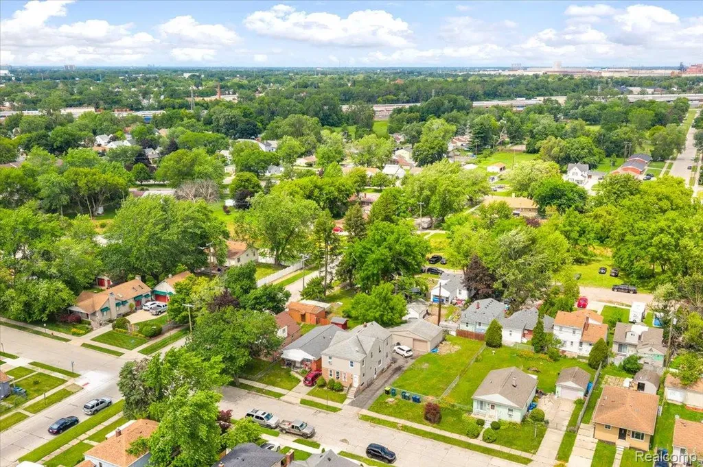 2180 Olive Avenue Lincoln Park City MI 48146