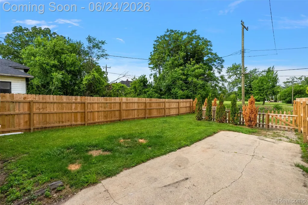 2476 Beals Street Detroit City MI 48214