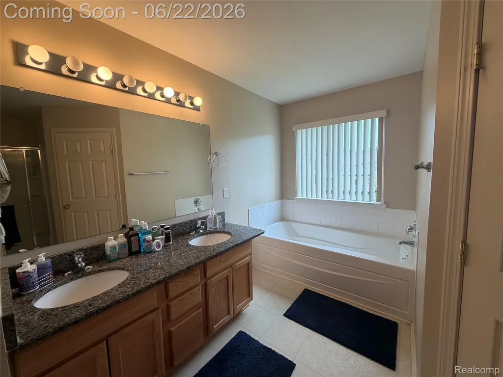 15519 Brookstone Drive Clinton Charter Township MI 48035