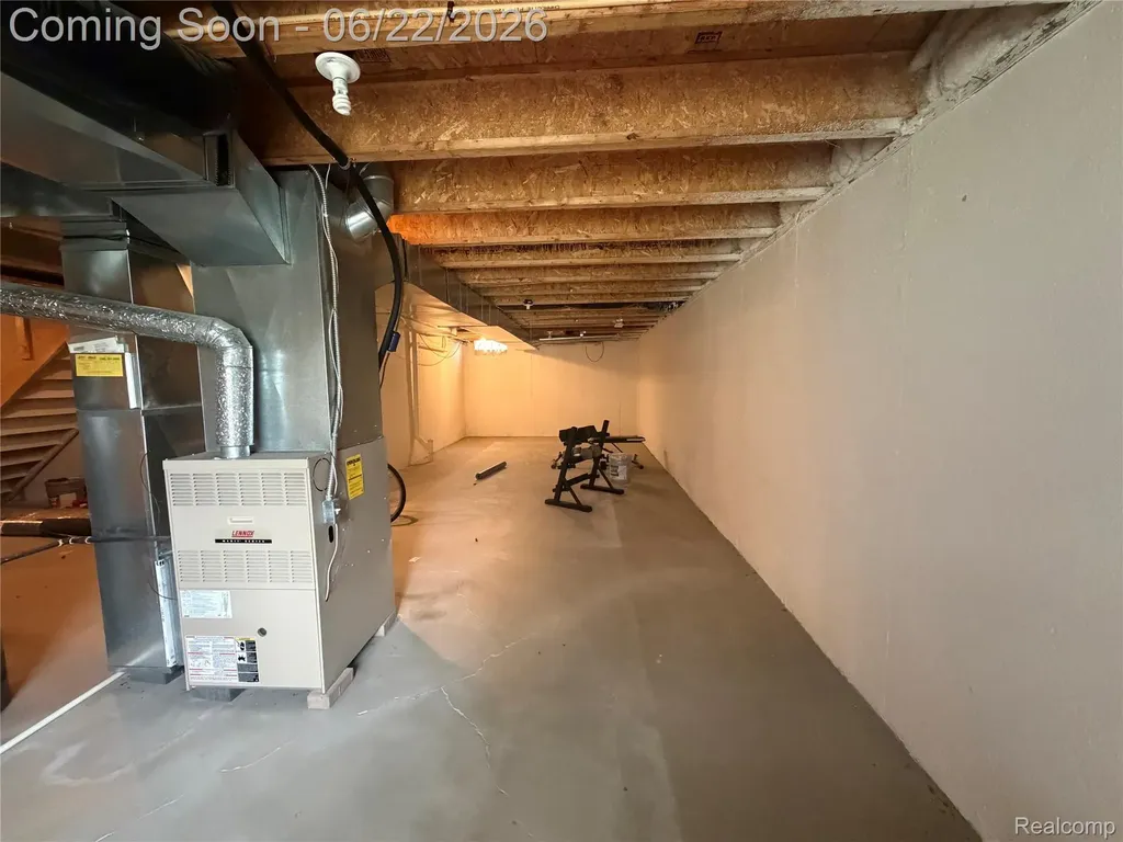 15519 Brookstone Drive Clinton Charter Township MI 48035