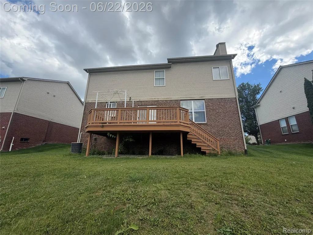 15519 Brookstone Drive Clinton Charter Township MI 48035