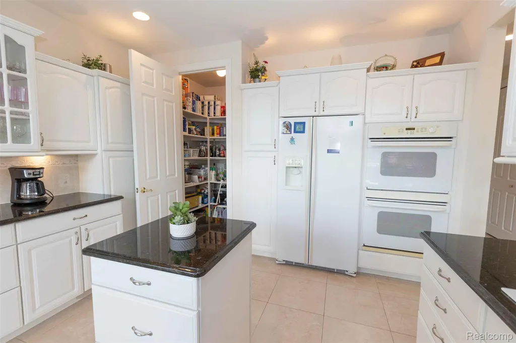2051 Scott Lake Road Waterford Charter Township MI 48328