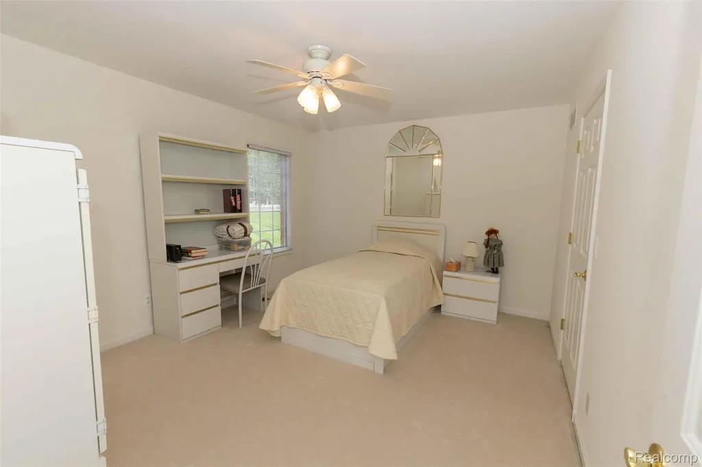 2051 Scott Lake Road Waterford Charter Township MI 48328