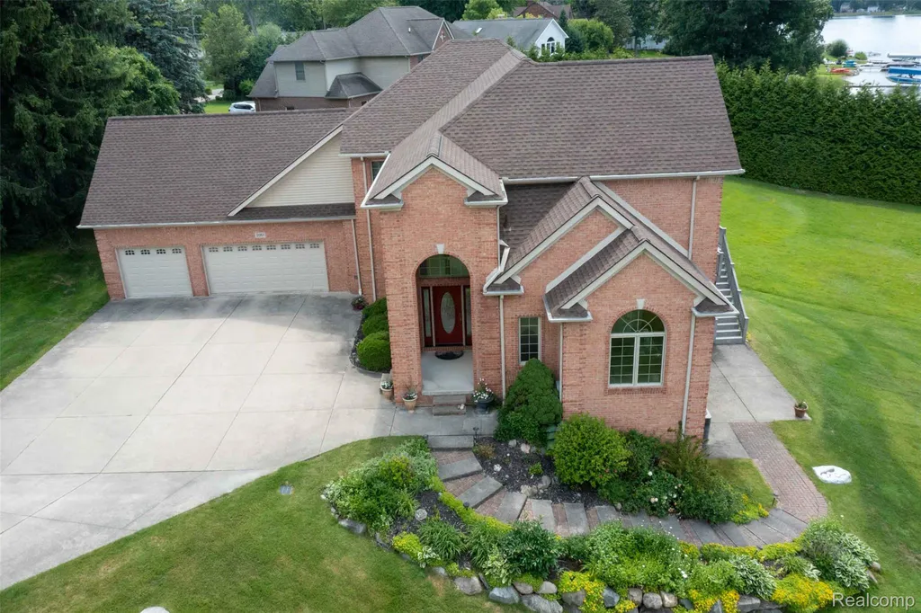 2051 Scott Lake Road Waterford Charter Township MI 48328