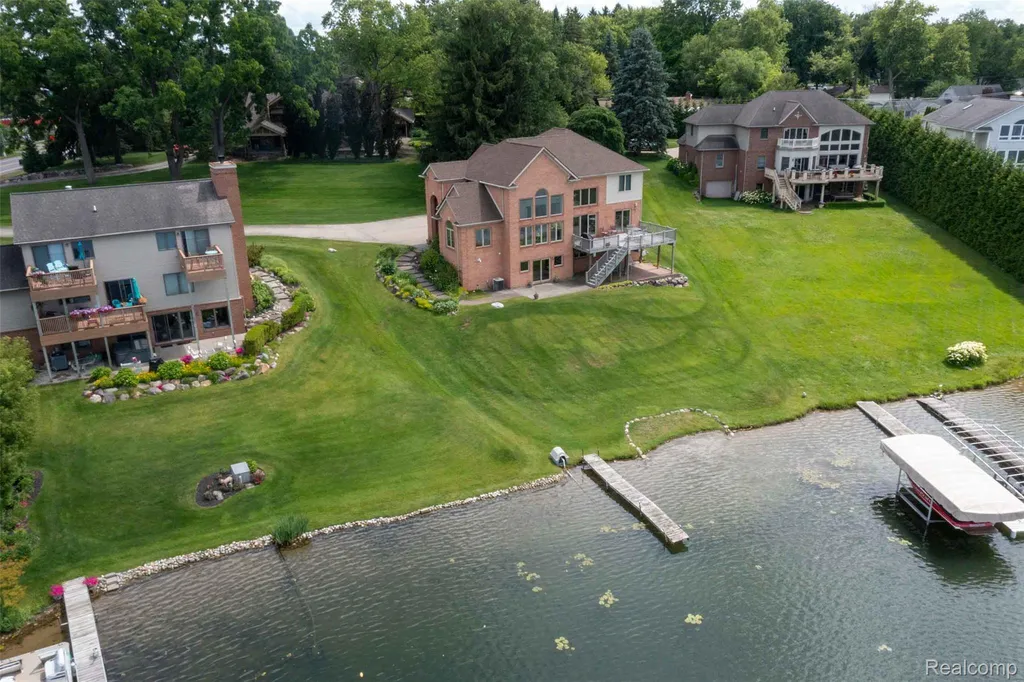2051 Scott Lake Road Waterford Charter Township MI 48328