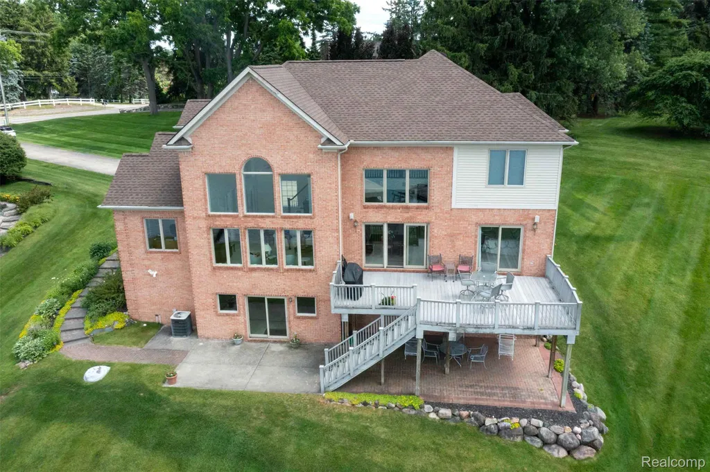 2051 Scott Lake Road Waterford Charter Township MI 48328