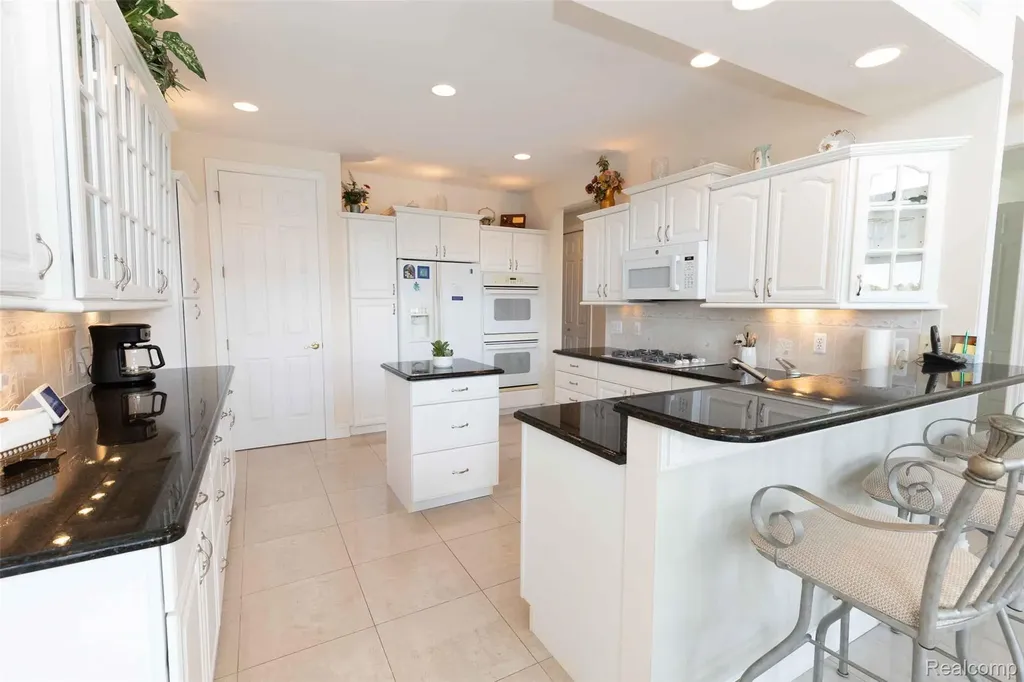 2051 Scott Lake Road Waterford Charter Township MI 48328