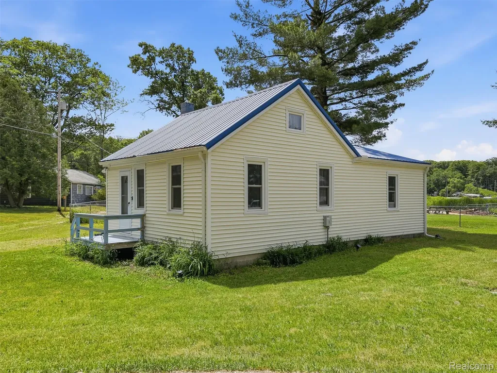 9793 Maple Street Chippewa Township MI 49320