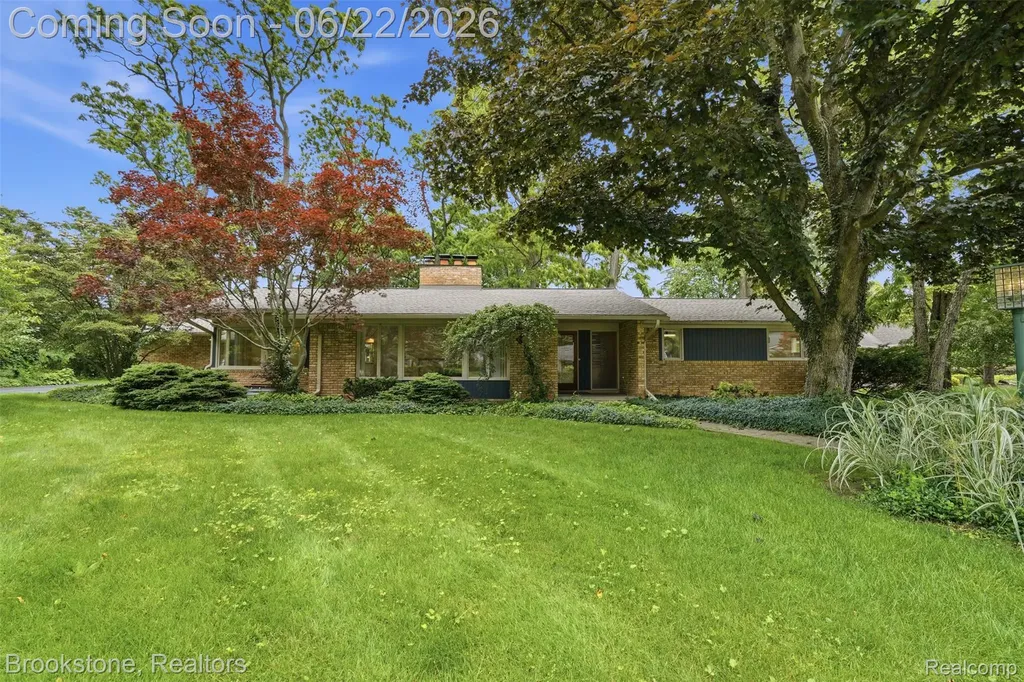 4190 Valley Forge Road Bloomfield Hills City MI 48301