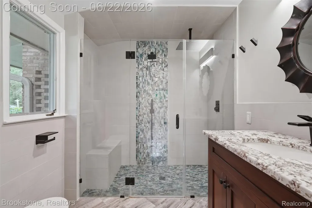 4190 Valley Forge Road Bloomfield Hills City MI 48301