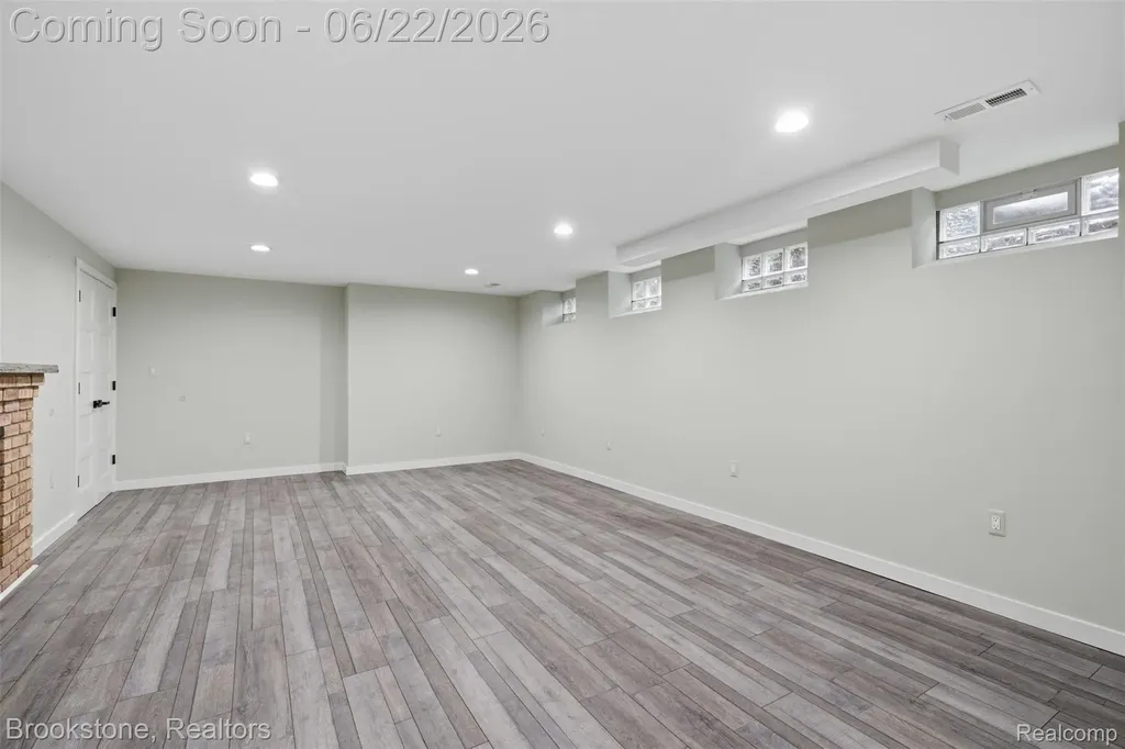 4190 Valley Forge Road Bloomfield Hills City MI 48301