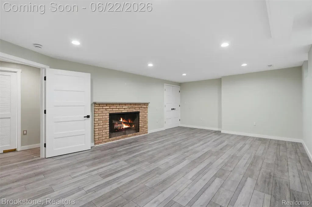 4190 Valley Forge Road Bloomfield Hills City MI 48301