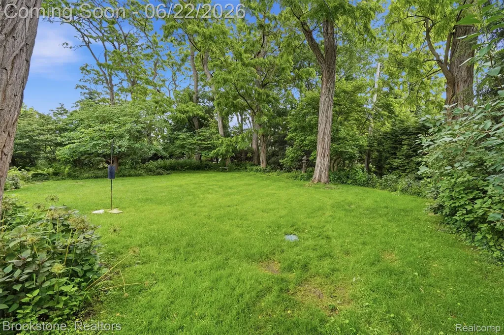 4190 Valley Forge Road Bloomfield Hills City MI 48301