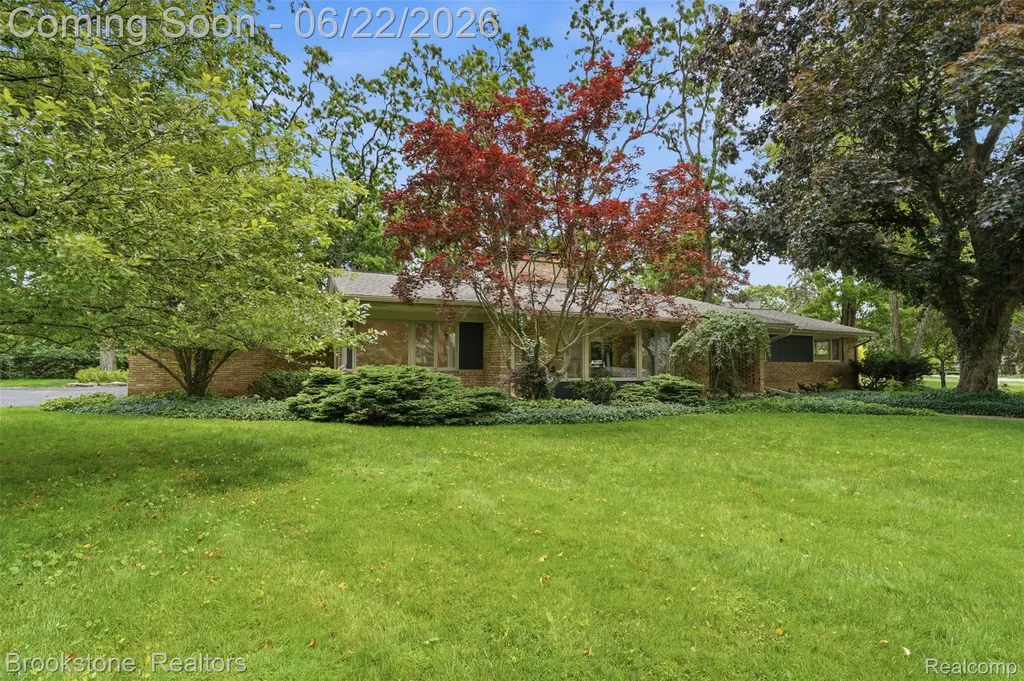 4190 Valley Forge Road Bloomfield Hills City MI 48301