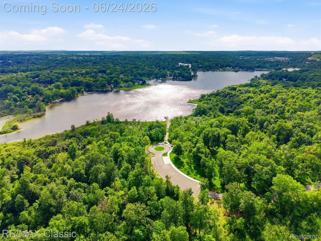 1078 Lake Lane Drive White Lake Charter Township MI 48386