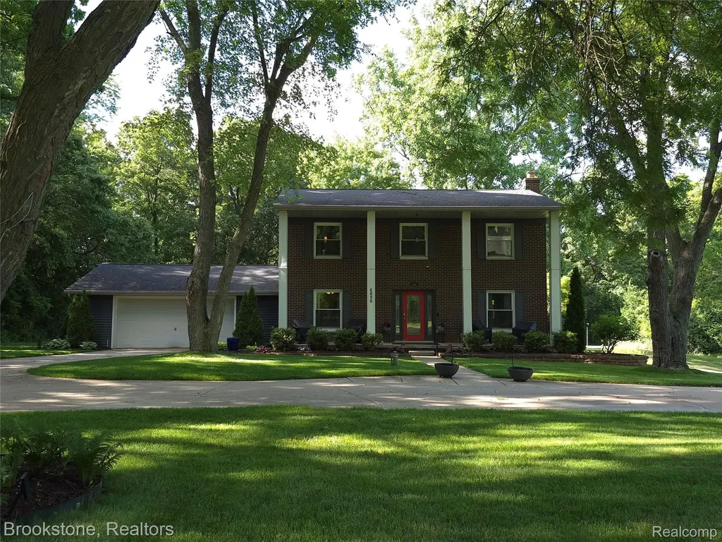 4890 Whipple Lake Road Independence Charter Township MI 48348