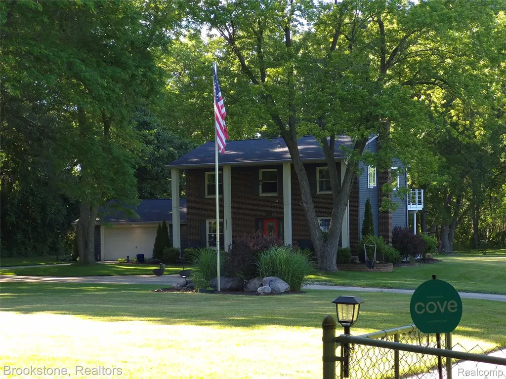 4890 Whipple Lake Road Independence Charter Township MI 48348