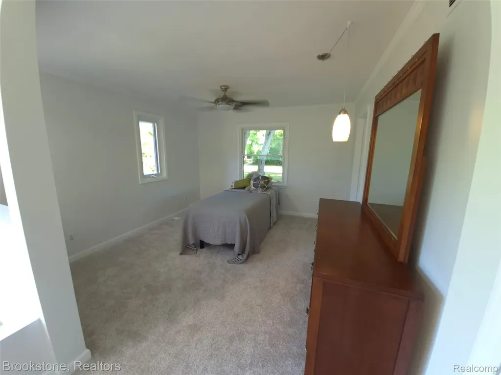 4890 Whipple Lake Road Independence Charter Township MI 48348