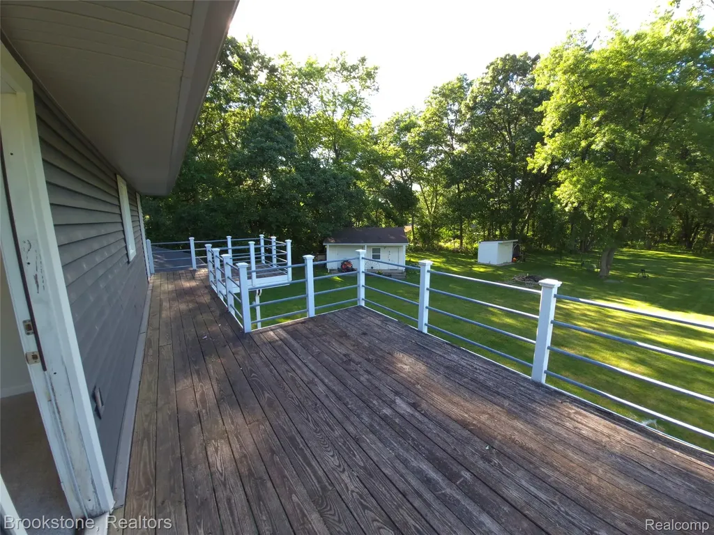 4890 Whipple Lake Road Independence Charter Township MI 48348