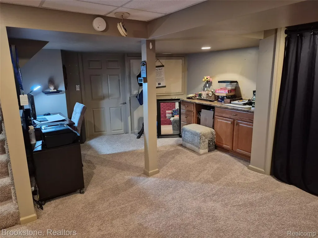 4890 Whipple Lake Road Independence Charter Township MI 48348