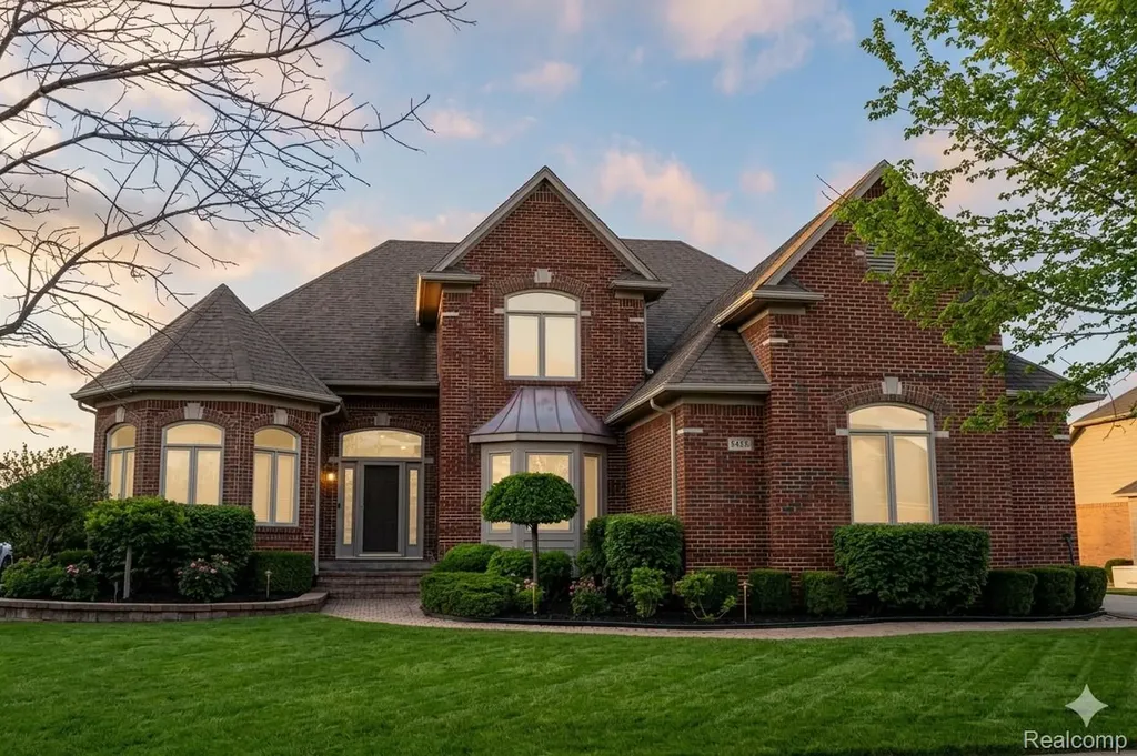 54395 White Spruce Lane Shelby Charter Township MI 48315