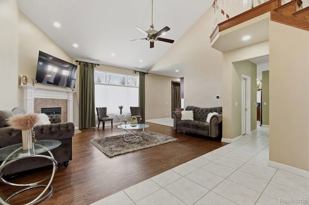 54395 White Spruce Lane Shelby Charter Township MI 48315