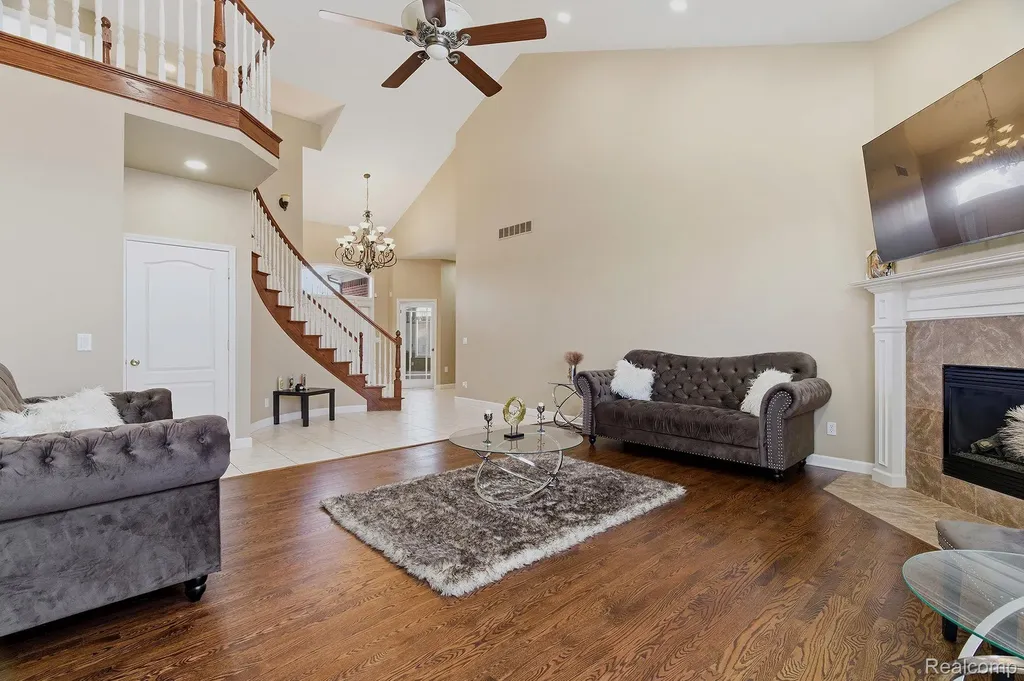 54395 White Spruce Lane Shelby Charter Township MI 48315