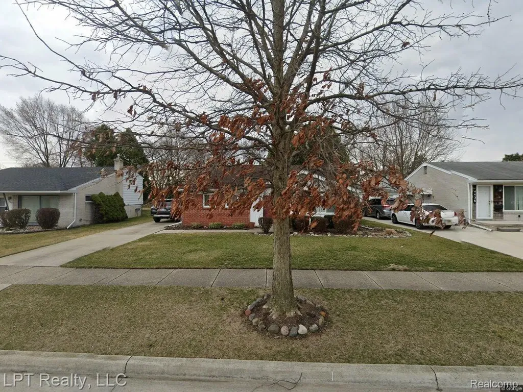4446 Buchanan Avenue Warren City MI 48092
