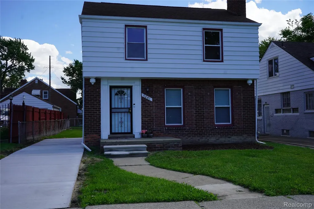 7241 W Outer Drive Detroit City MI 48235