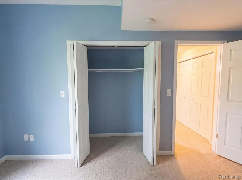 1102 Hawthorne Greenville City MI 48838