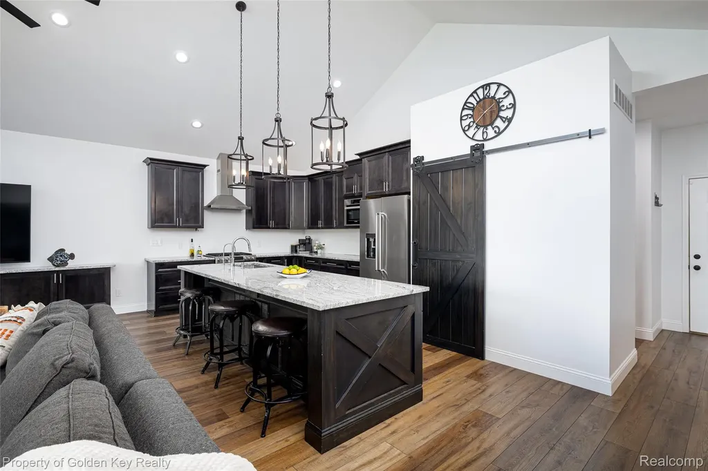 1210 W Oakley Park Road Commerce Charter Township MI 48390