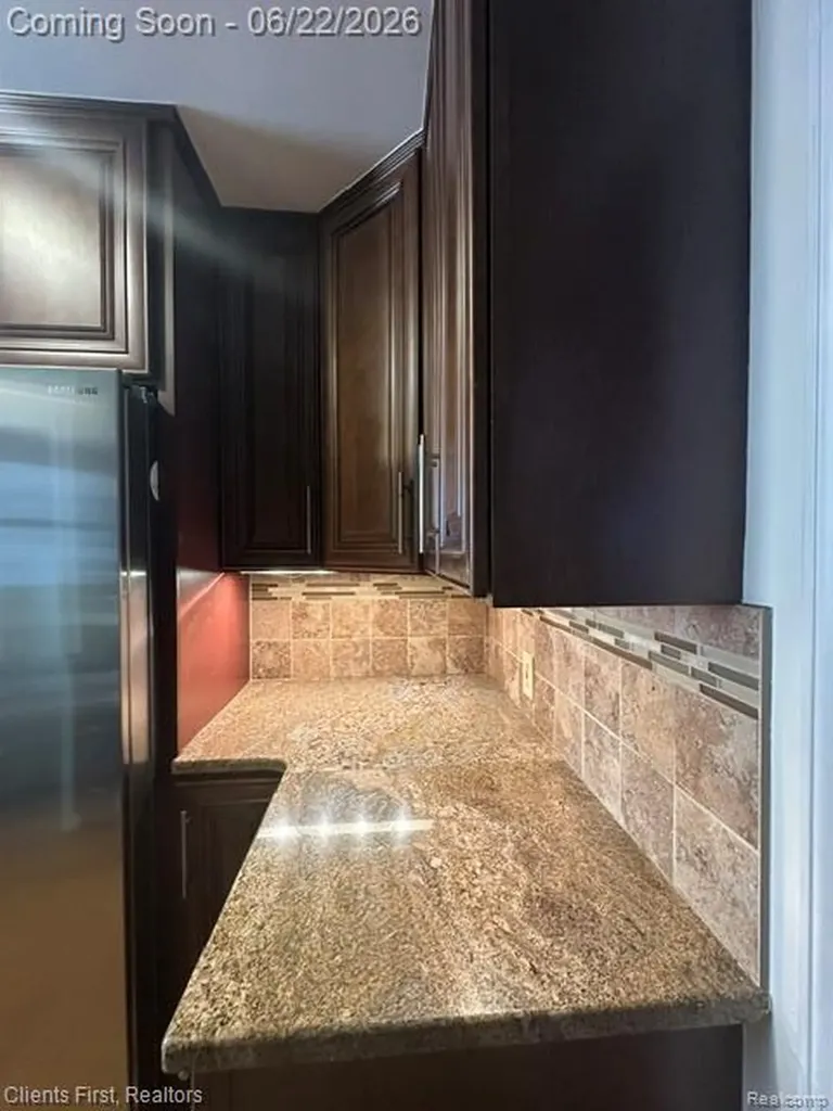 24631 Carlysle Street Dearborn City MI 48124