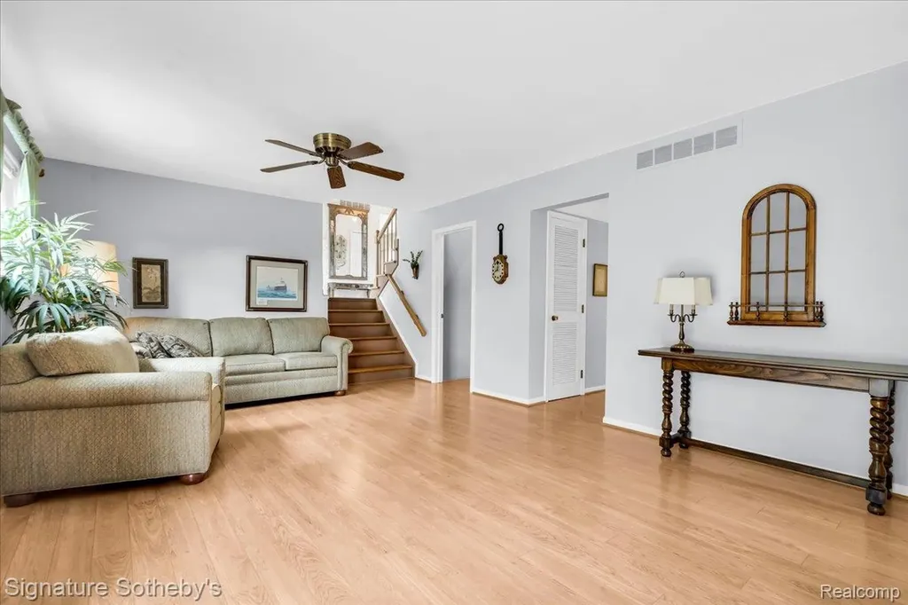 6851 Meath Hunt Circle Troy City MI 48098