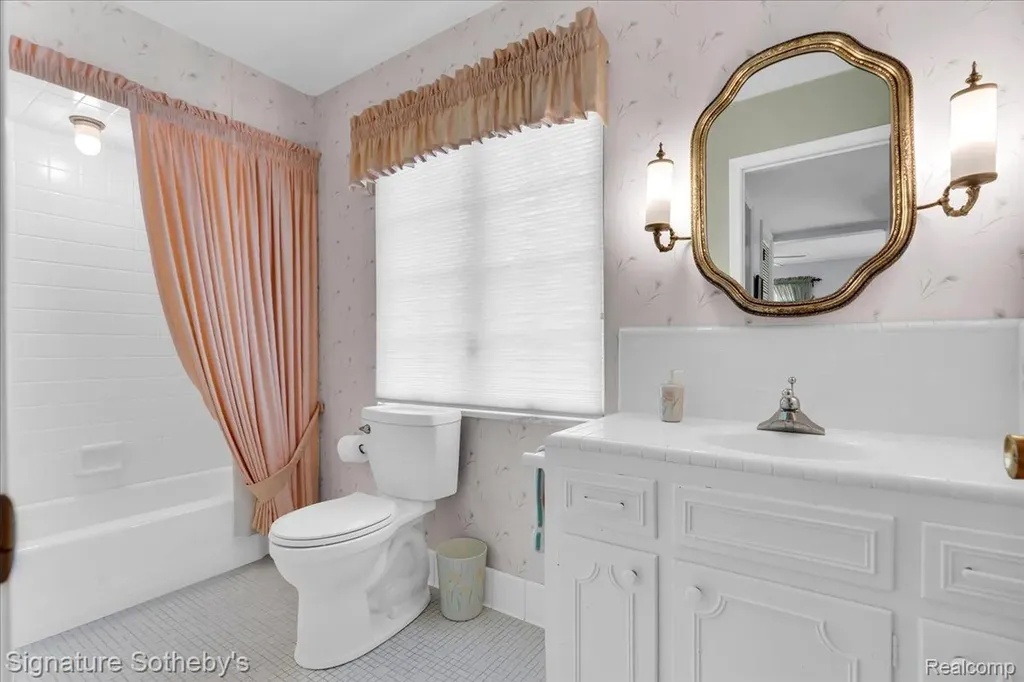 6851 Meath Hunt Circle Troy City MI 48098