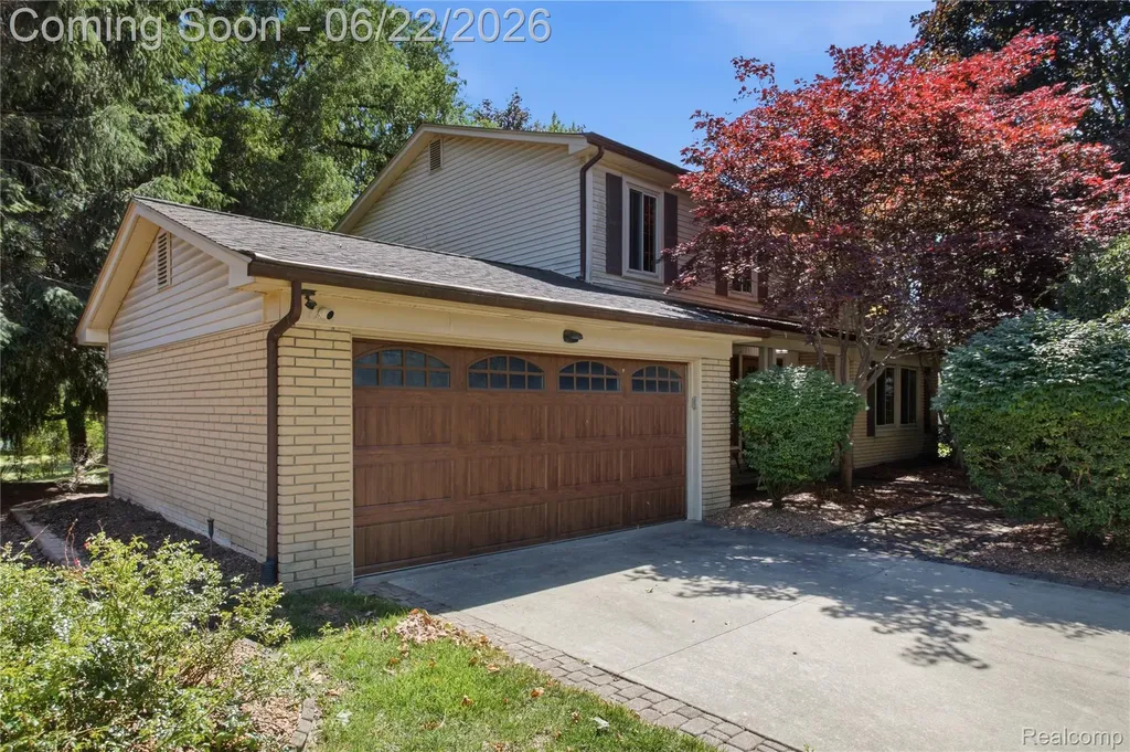28143 W 12 Mile Road Farmington Hills City MI 48334