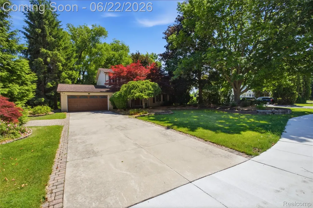 28143 W 12 Mile Road Farmington Hills City MI 48334