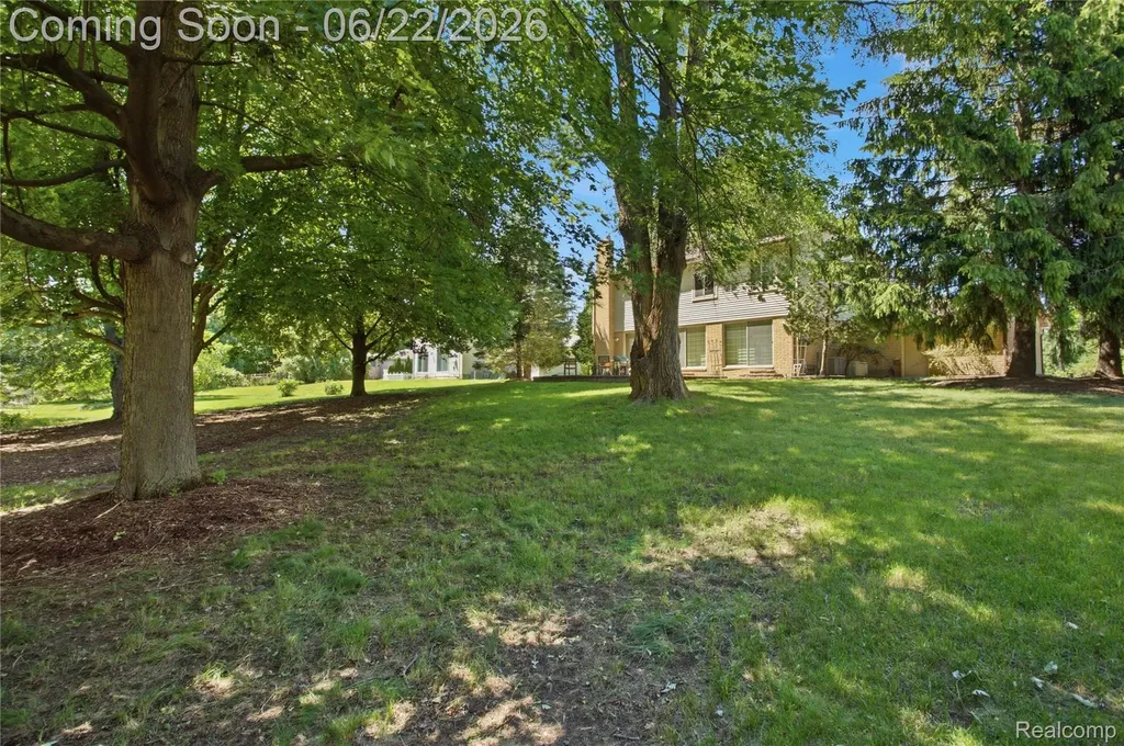 28143 W 12 Mile Road Farmington Hills City MI 48334