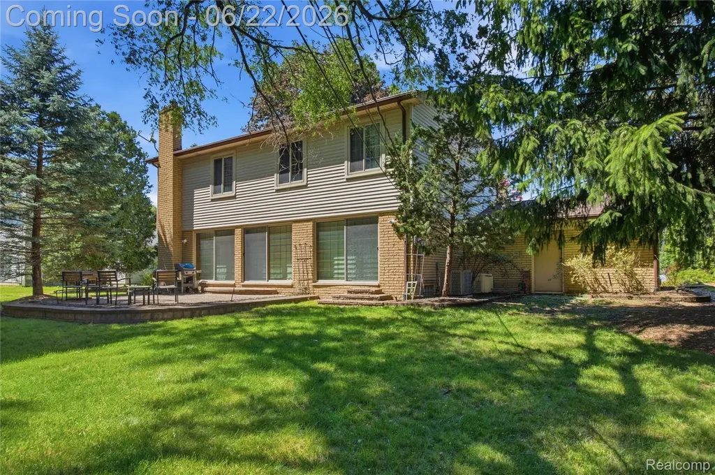 28143 W 12 Mile Road Farmington Hills City MI 48334