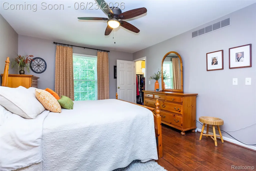 27533 Winchester Terrace Brownstown Charter Township MI 48183